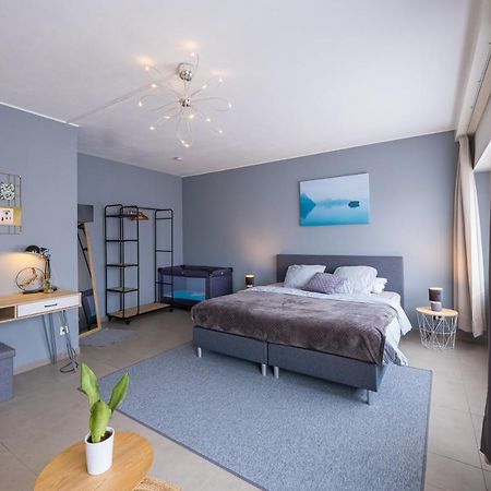 Family Appartement 'Marieo' With Game Room And Outdoor Facilities Gistel Eksteriør bilde