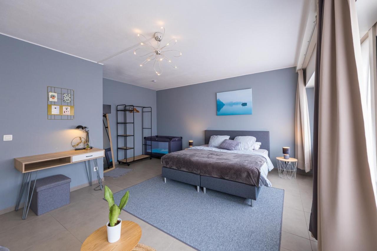 Family Appartement 'Marieo' With Game Room And Outdoor Facilities Gistel Eksteriør bilde